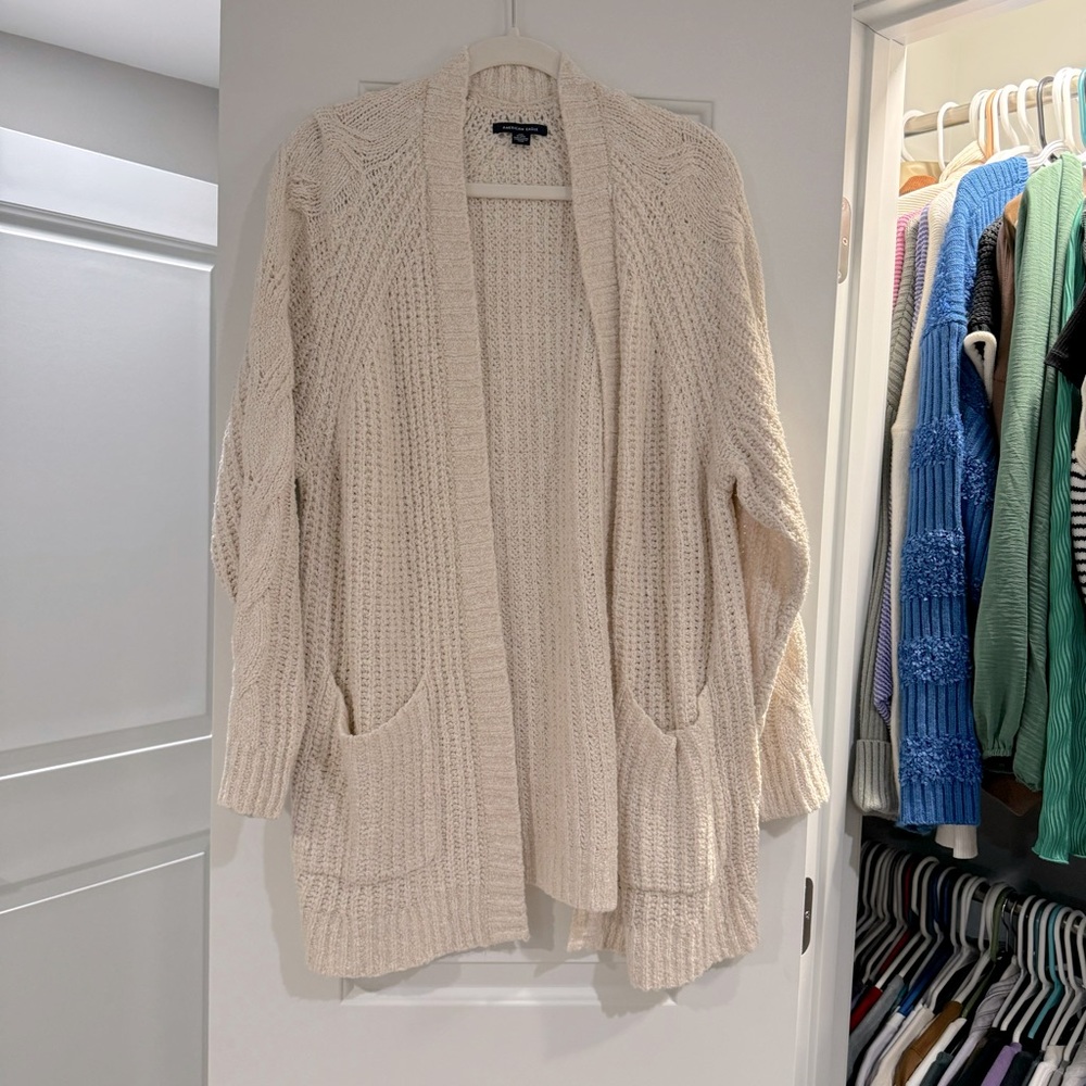American Eagle Outfitters Cream Chunky Knit Cardigan